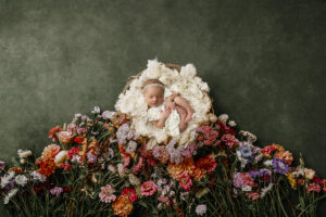 Why You Should Place a Newborn Photoshoot on Your Baby Registry Wish-list